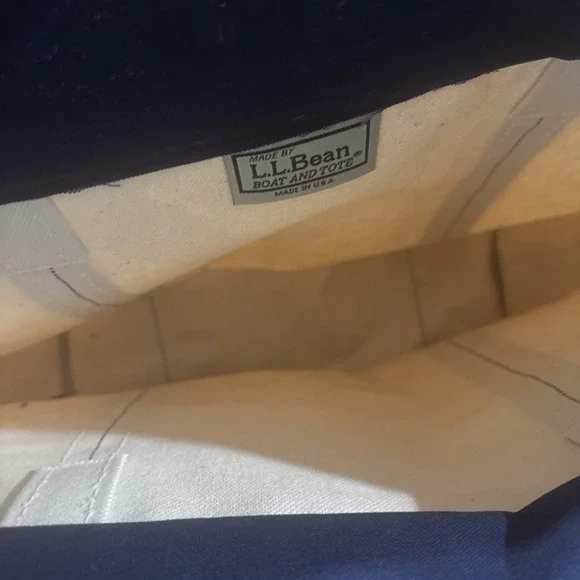 L.L. Bean Navy and Cream Tote Bag - Picture 7 of 8